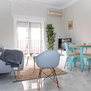 Melina Arlu - Barrio La Victoria , Malaga Spain